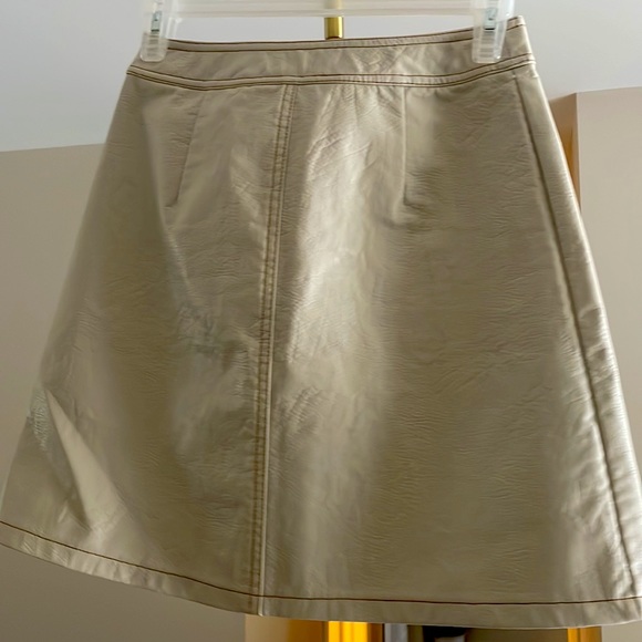 White River Island leather skirt with brown stitching and button up - Picture 2 of 3